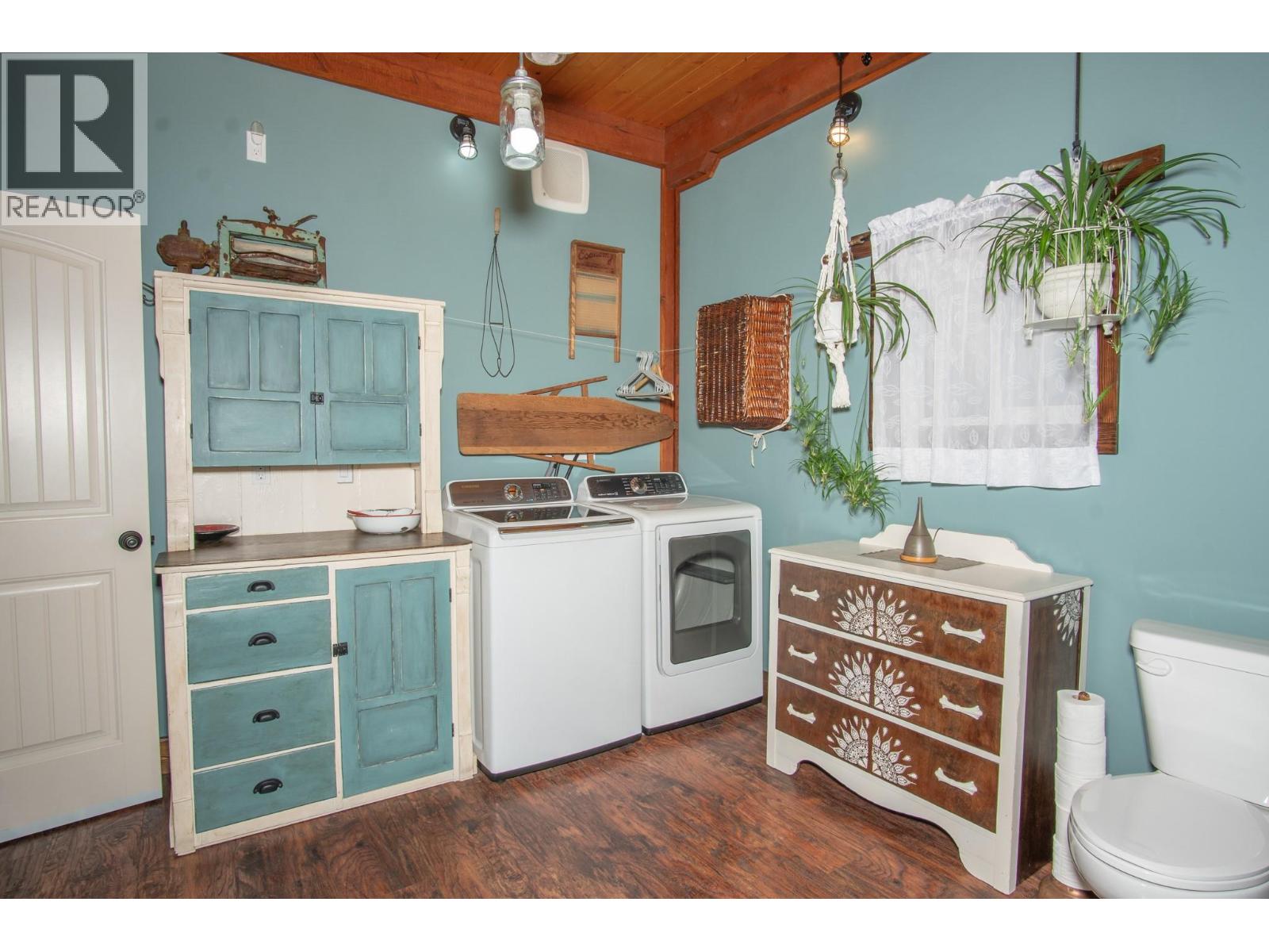 1627 Hood Road Road, Creston