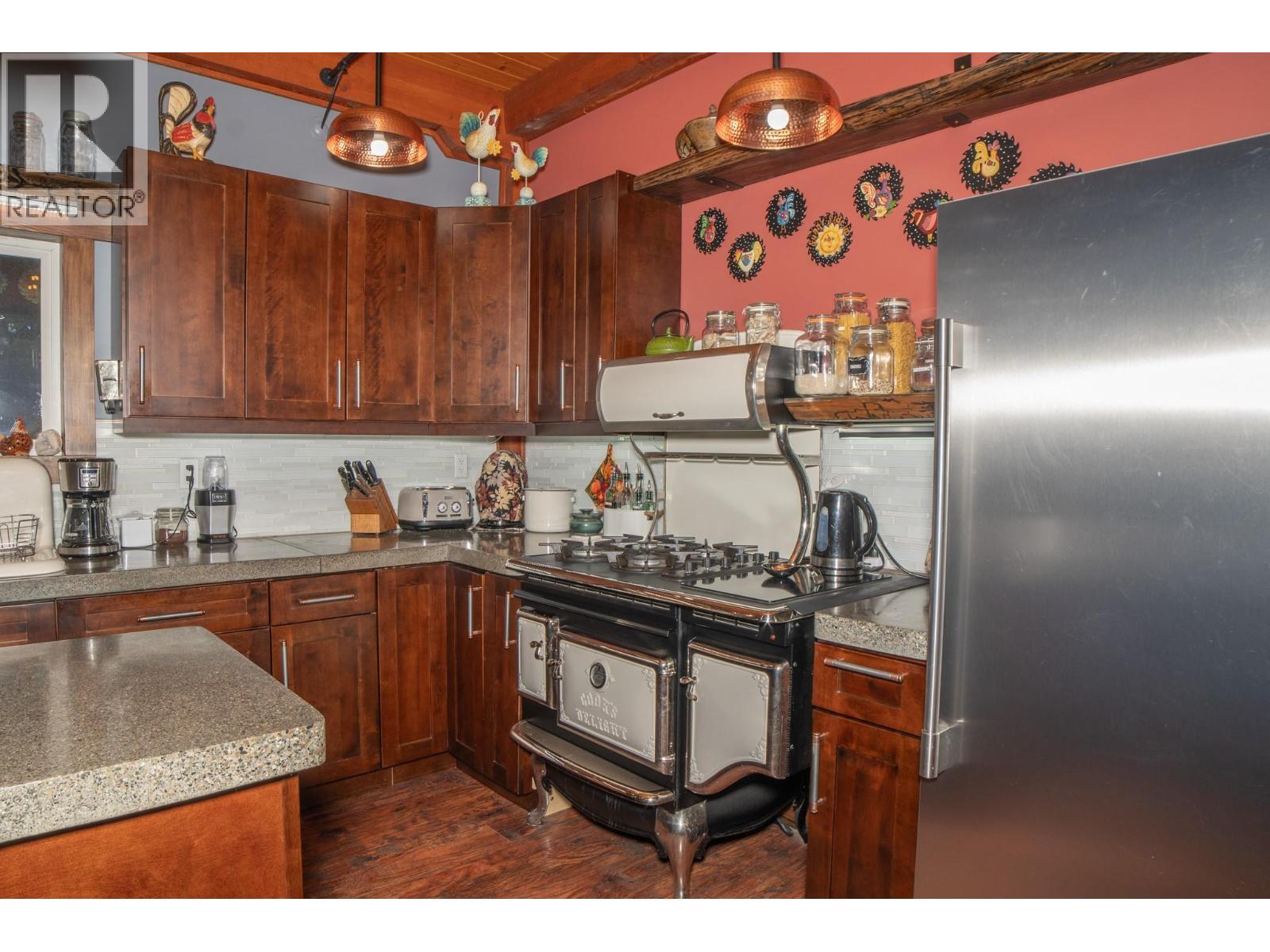 1627 Hood Road Road, Creston