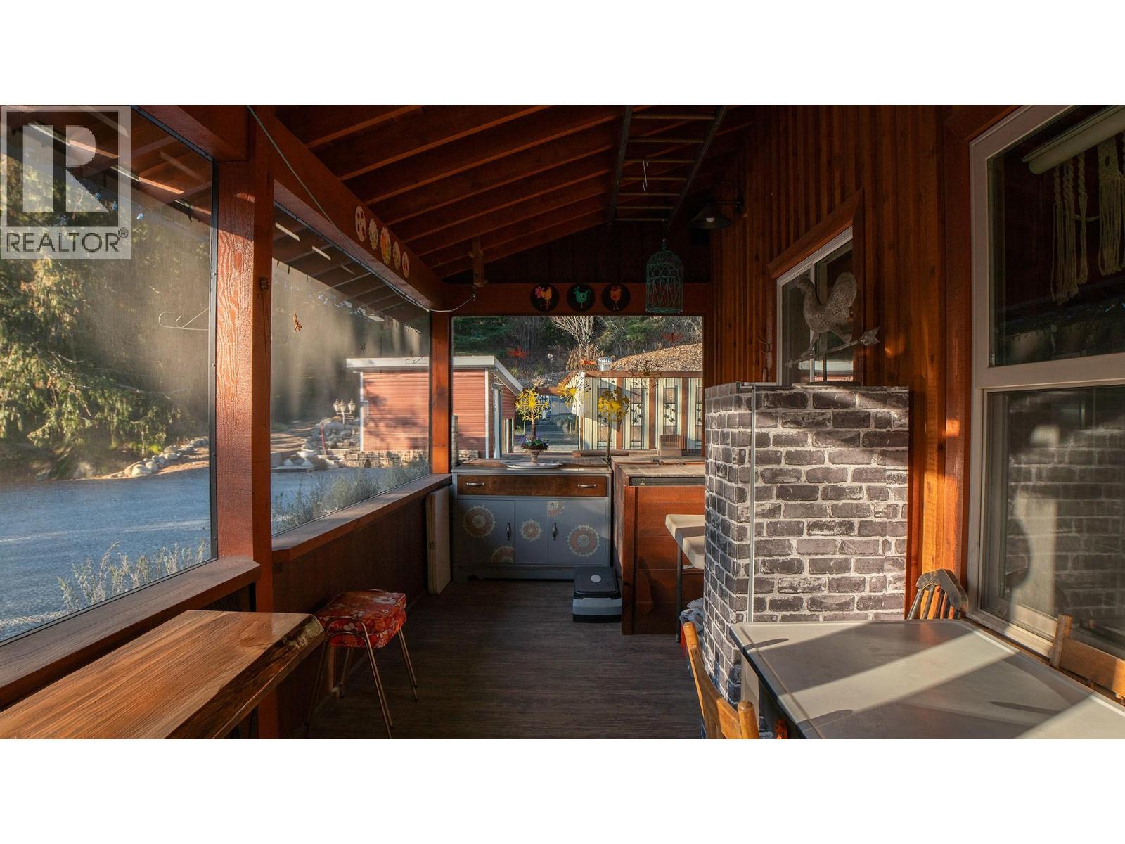 1627 Hood Road Road, Creston