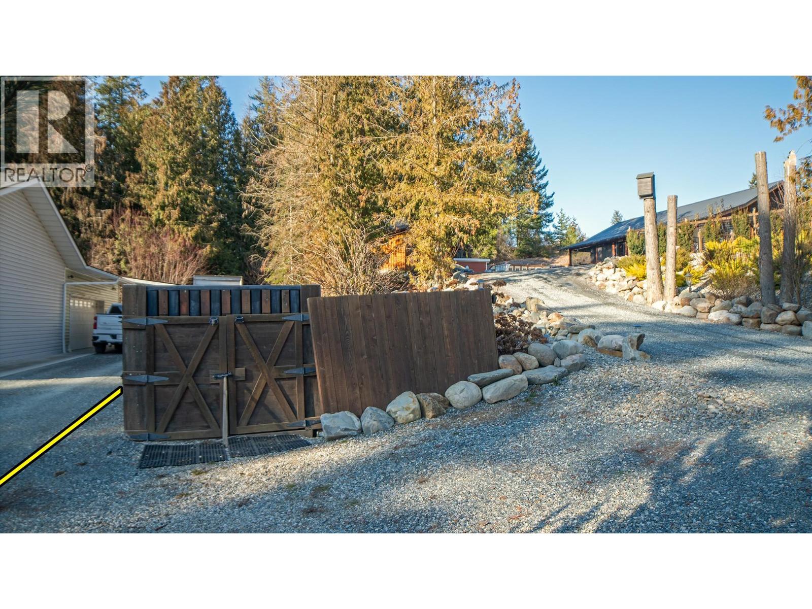 1627 Hood Road Road, Creston