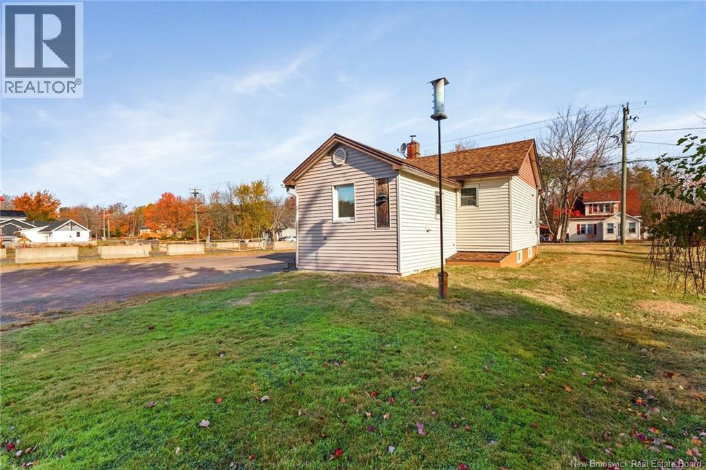 15 CENTENNIAL DRIVE - 39
