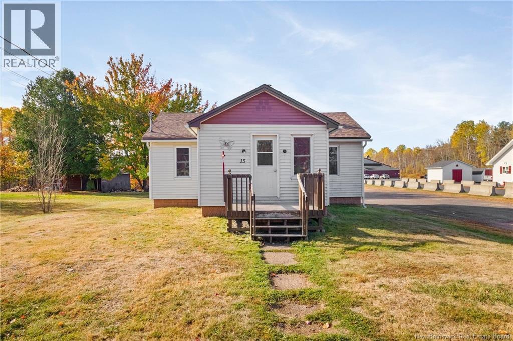 15 CENTENNIAL DRIVE - Image 2