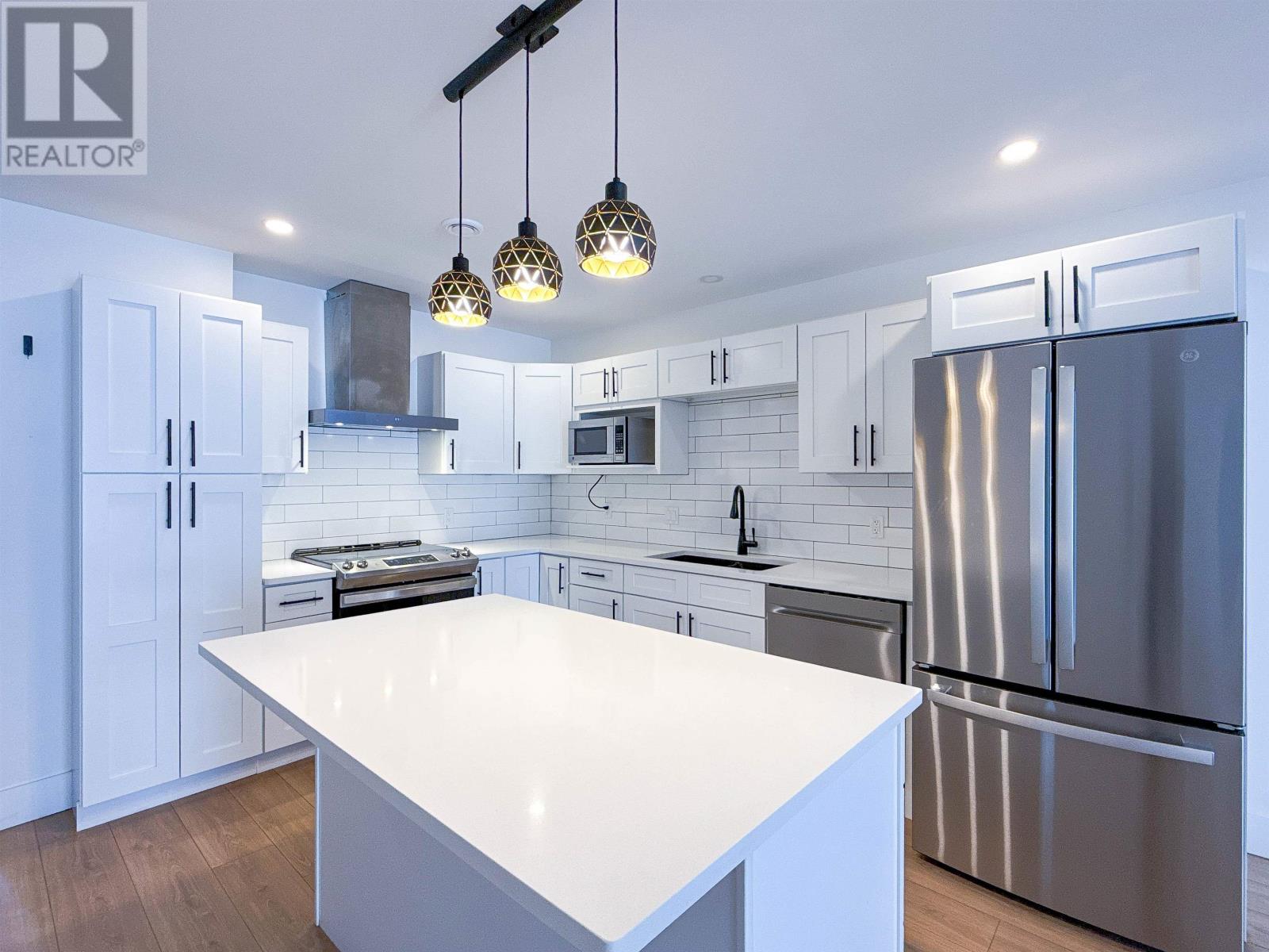 178 STANMOL DRIVE - 8