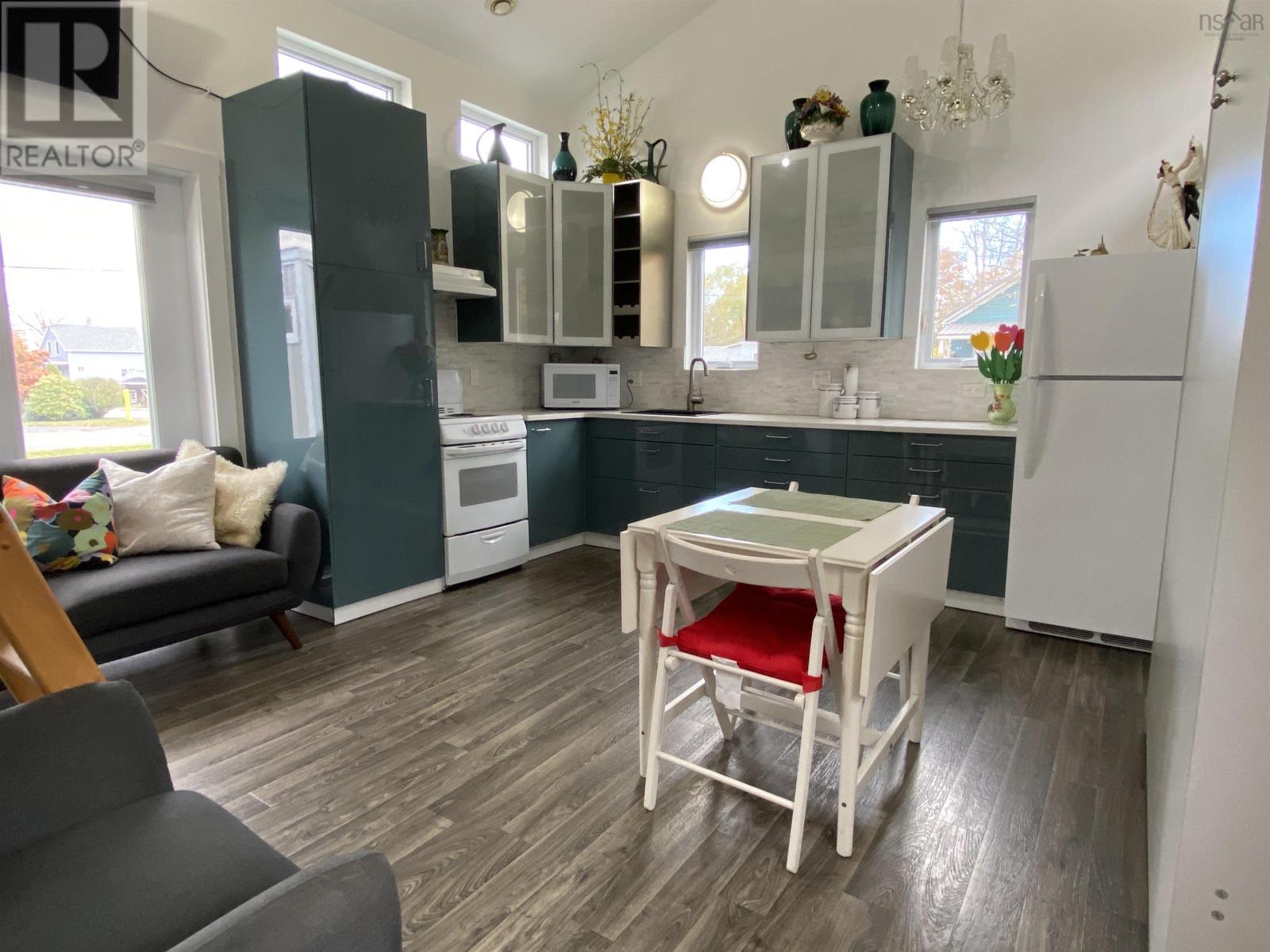 52 WOLFE STREET - Image 3