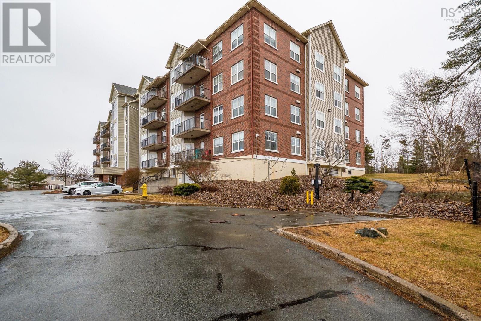 Property 45 of 47 of 401 277 Rutledge Street