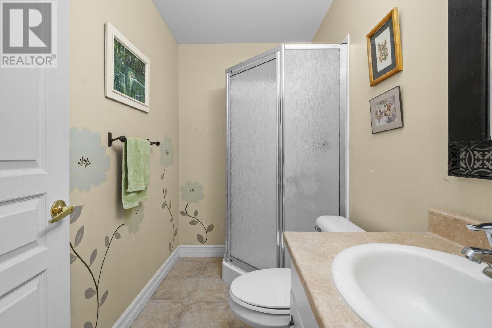 Property 21 of 47 of 401 277 Rutledge Street