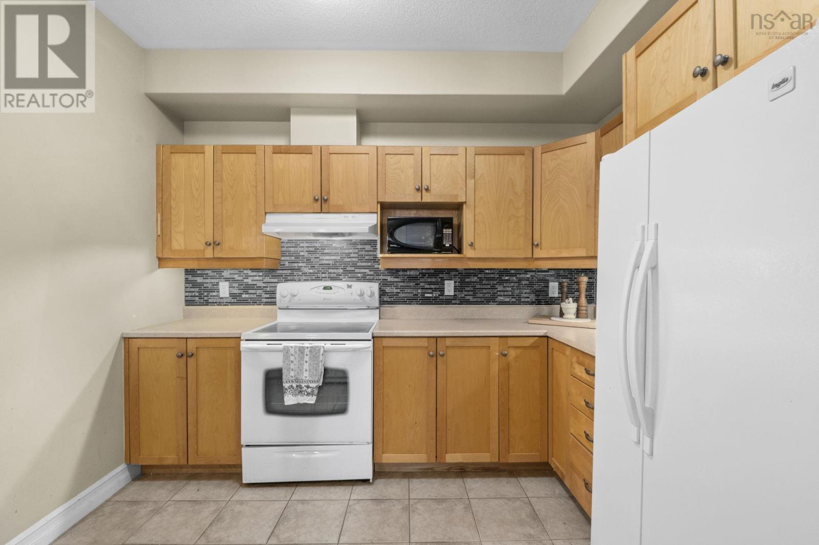 Property 9 of 47 of 401 277 Rutledge Street