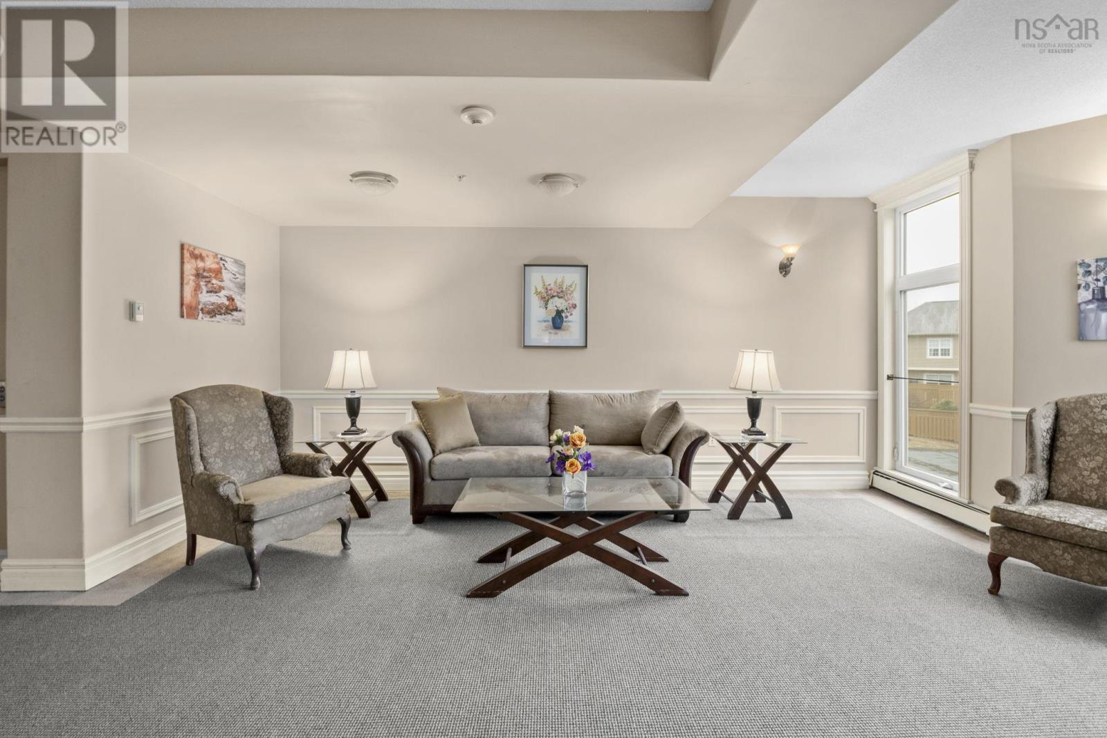 Property 32 of 47 of 401 277 Rutledge Street