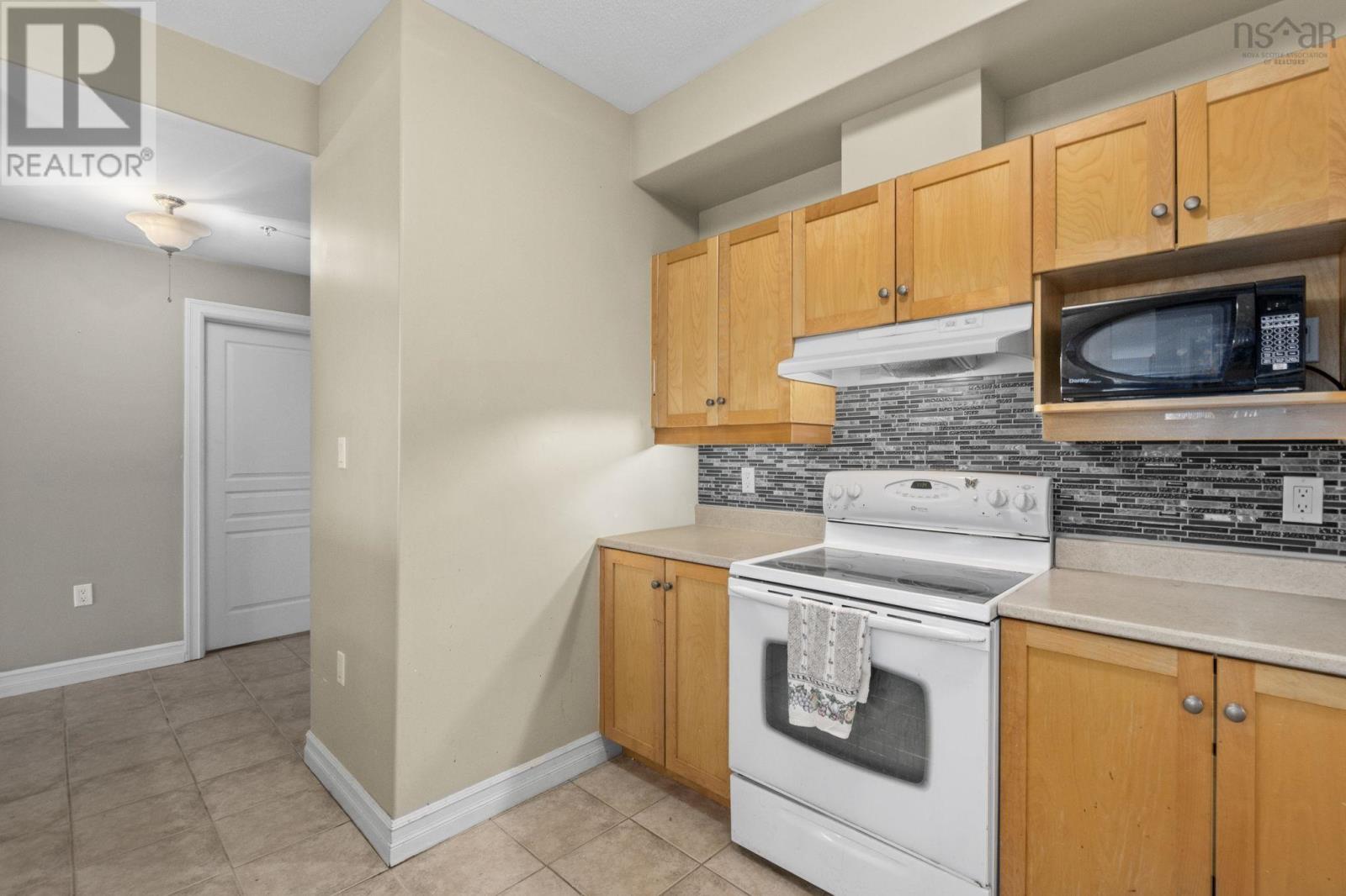 Property 8 of 47 of 401 277 Rutledge Street