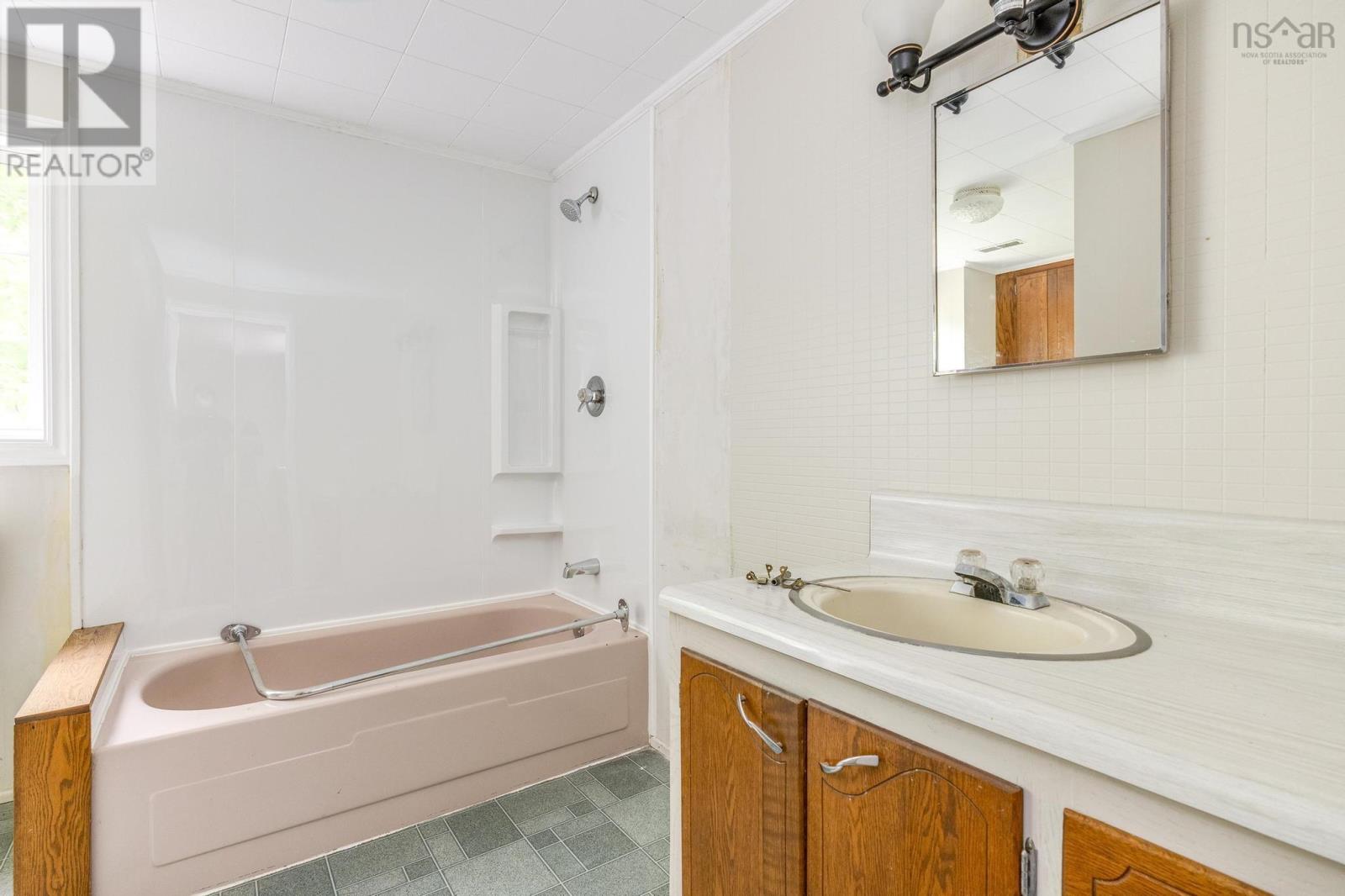 80 Nictaux Falls Road - 43