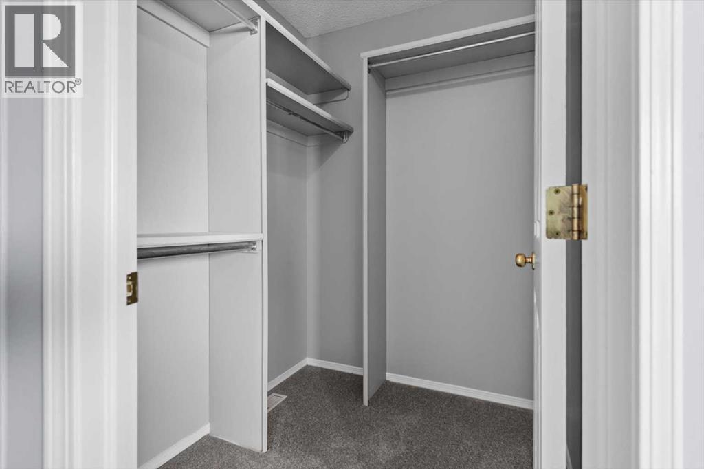 Single Family House for Sale in   Street SW Glenbrook Calgary 