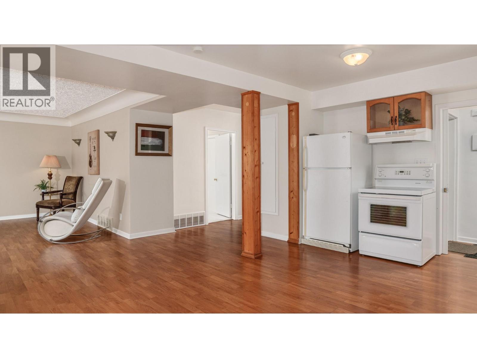3404 4th Avenue, Castlegar