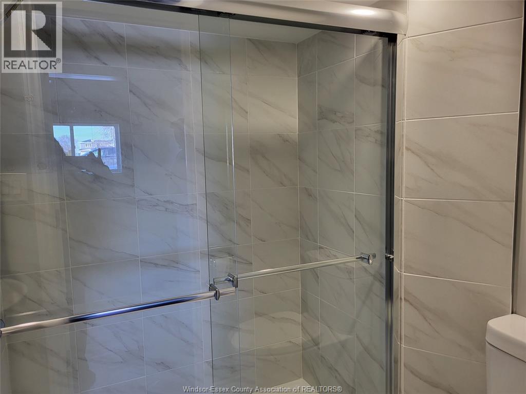 529 DORA DRIVE, Wallaceburg, Ontario, N8A2K2 — Photo 32