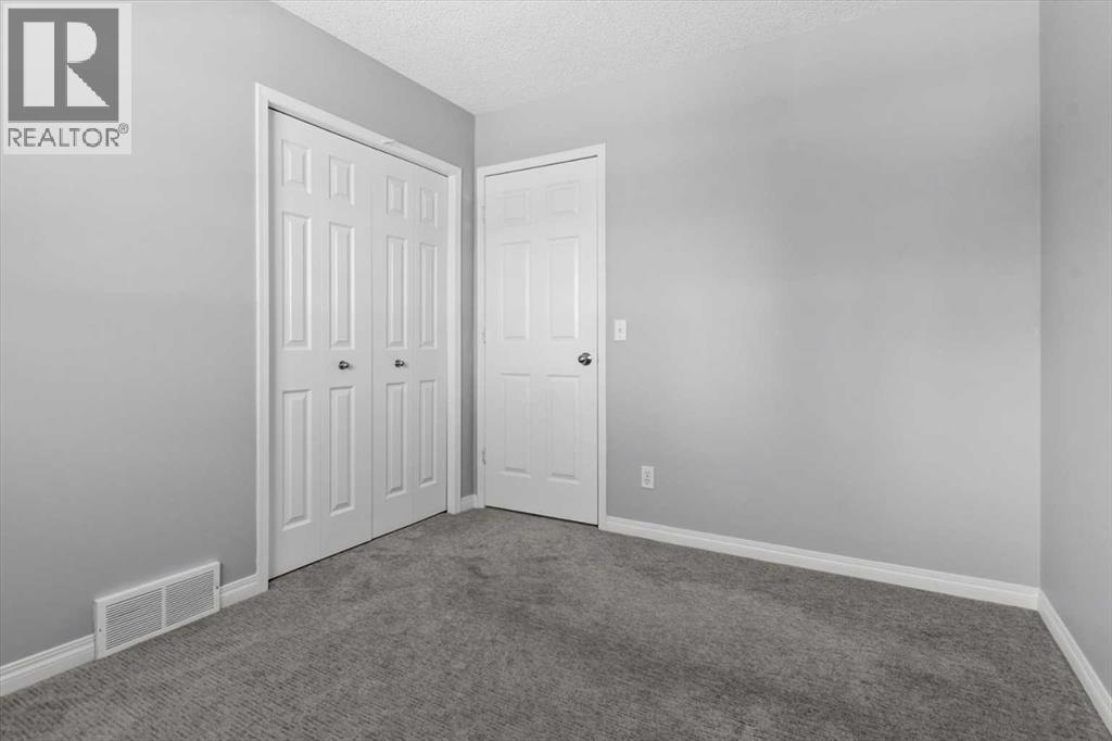 Single Family House for Sale in   Street SW Glenbrook Calgary 