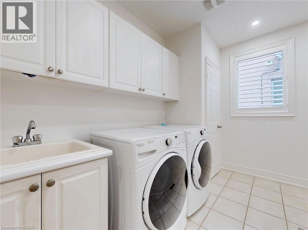 2238 LYNDHURST DRIVE - 23