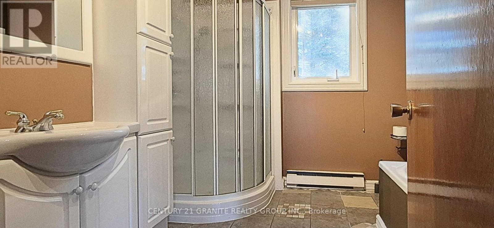 15 EAST HUNGERFORD ROAD - 20