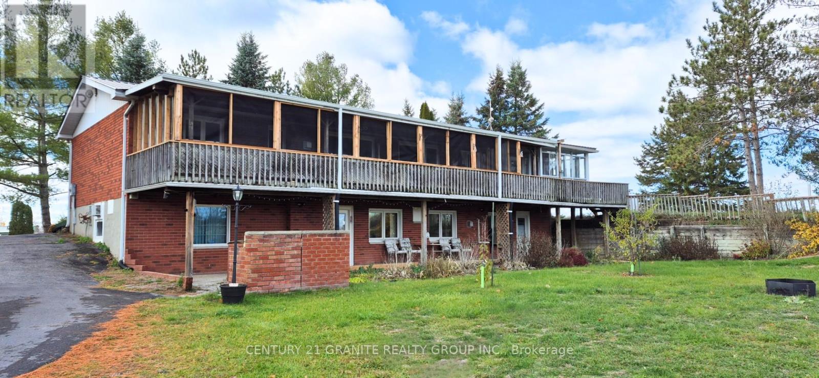 15 EAST HUNGERFORD ROAD - 38