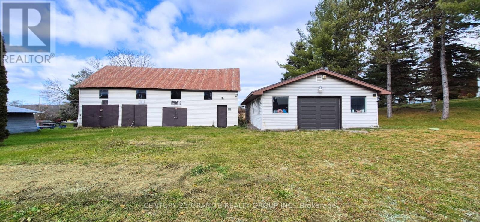 15 EAST HUNGERFORD ROAD - 9