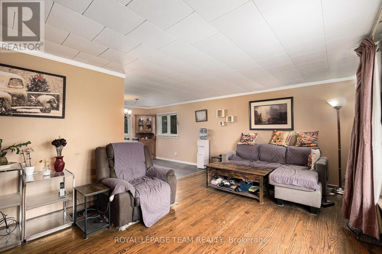 88 BAY ROAD - 10