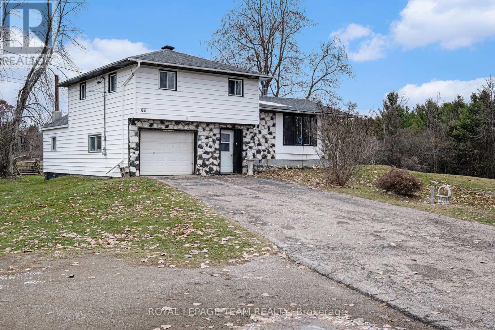 88 BAY ROAD - 2
