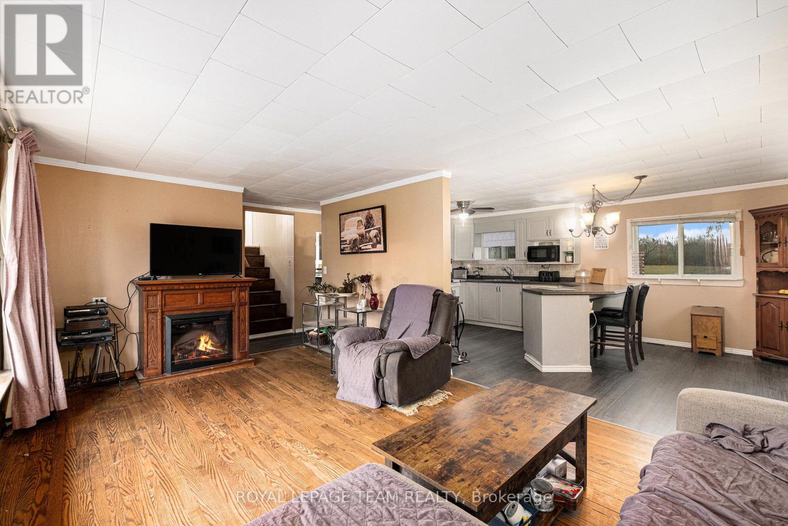 88 BAY ROAD - 7