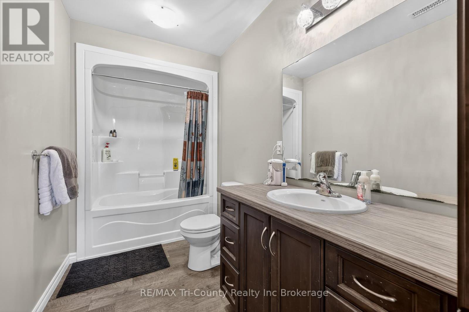 68 COLIN AVENUE — photo 28