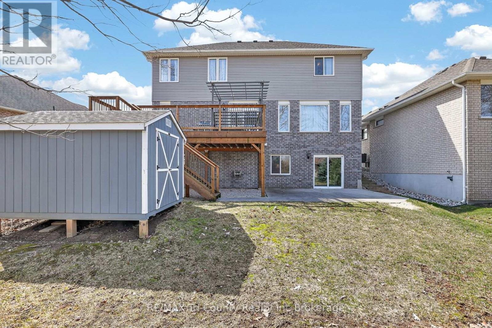68 COLIN AVENUE — photo 42