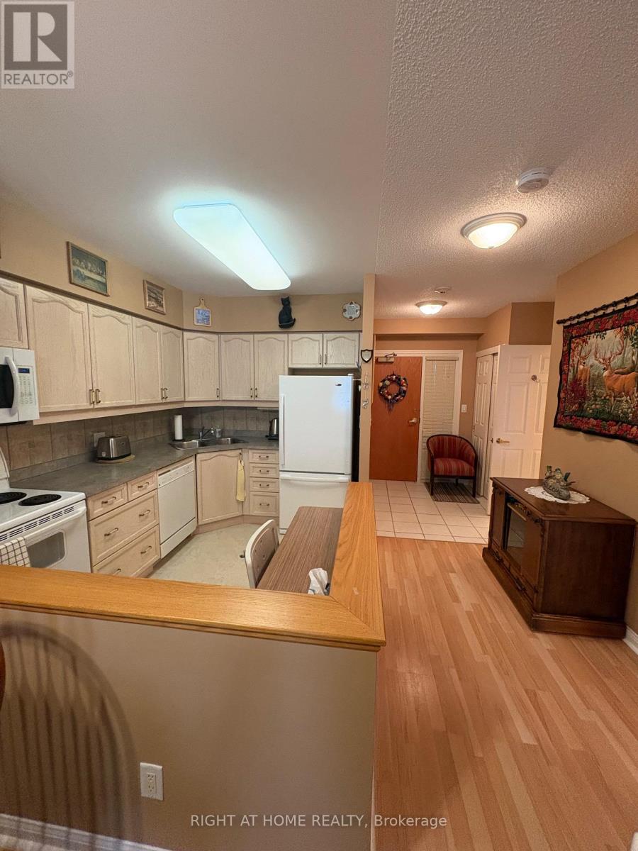 #312 90 DEAN AVENUE - 31