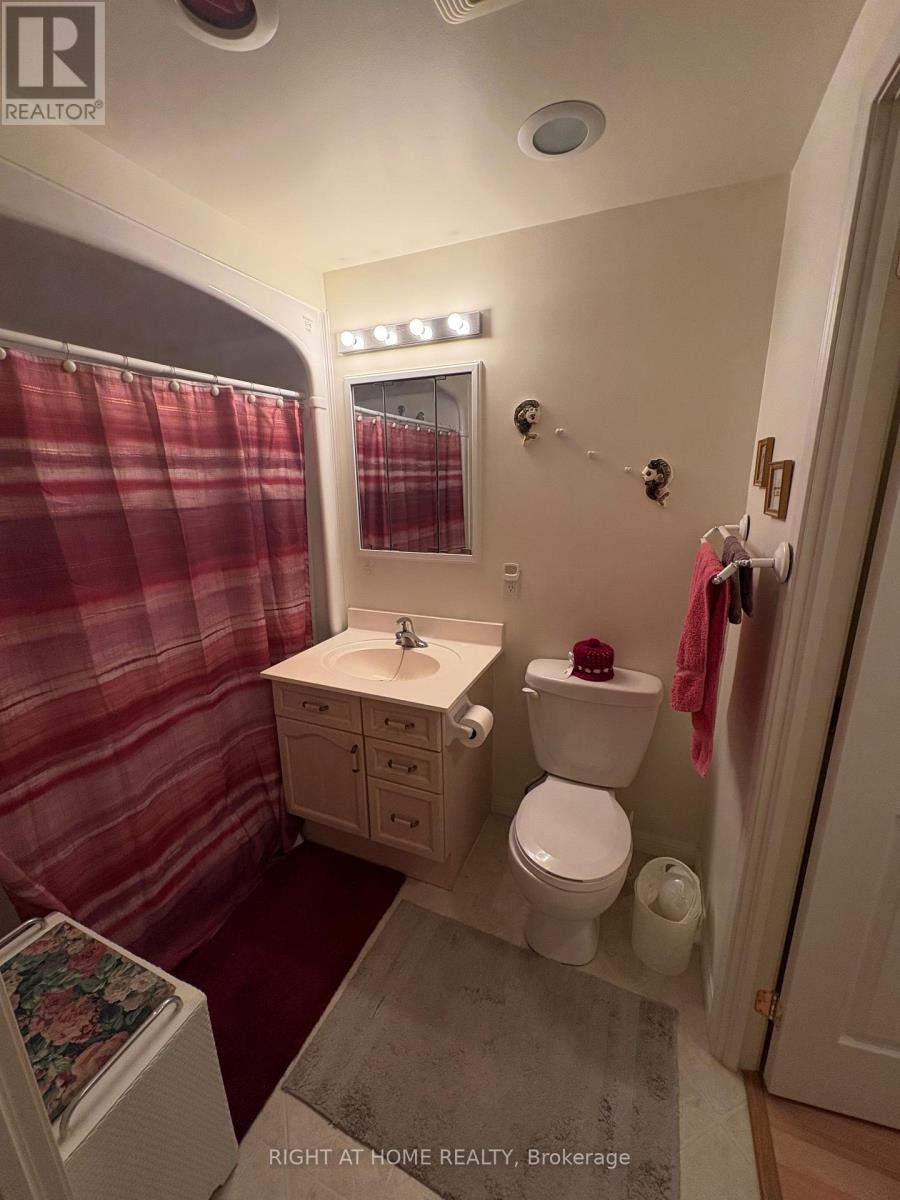 #312 90 DEAN AVENUE - 36