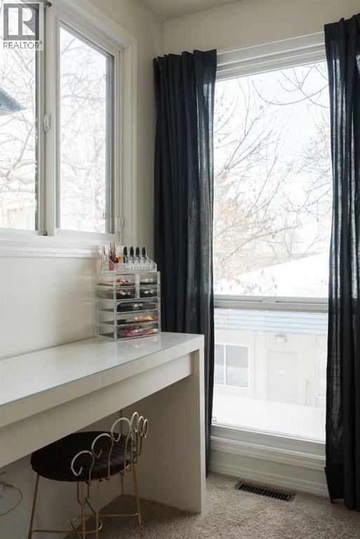 Single Family House for Sale in   Grier Avenue NE Greenview Calgary 