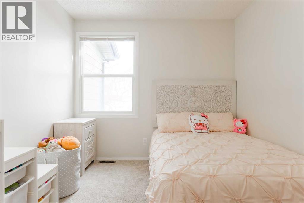 Single Family House for Sale in   Grier Avenue NE Greenview Calgary 