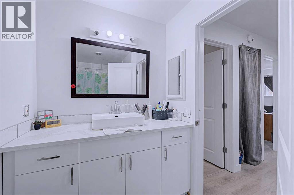 Single Family House for Sale in    Avenue SE Penbrooke Meadows Calgary 