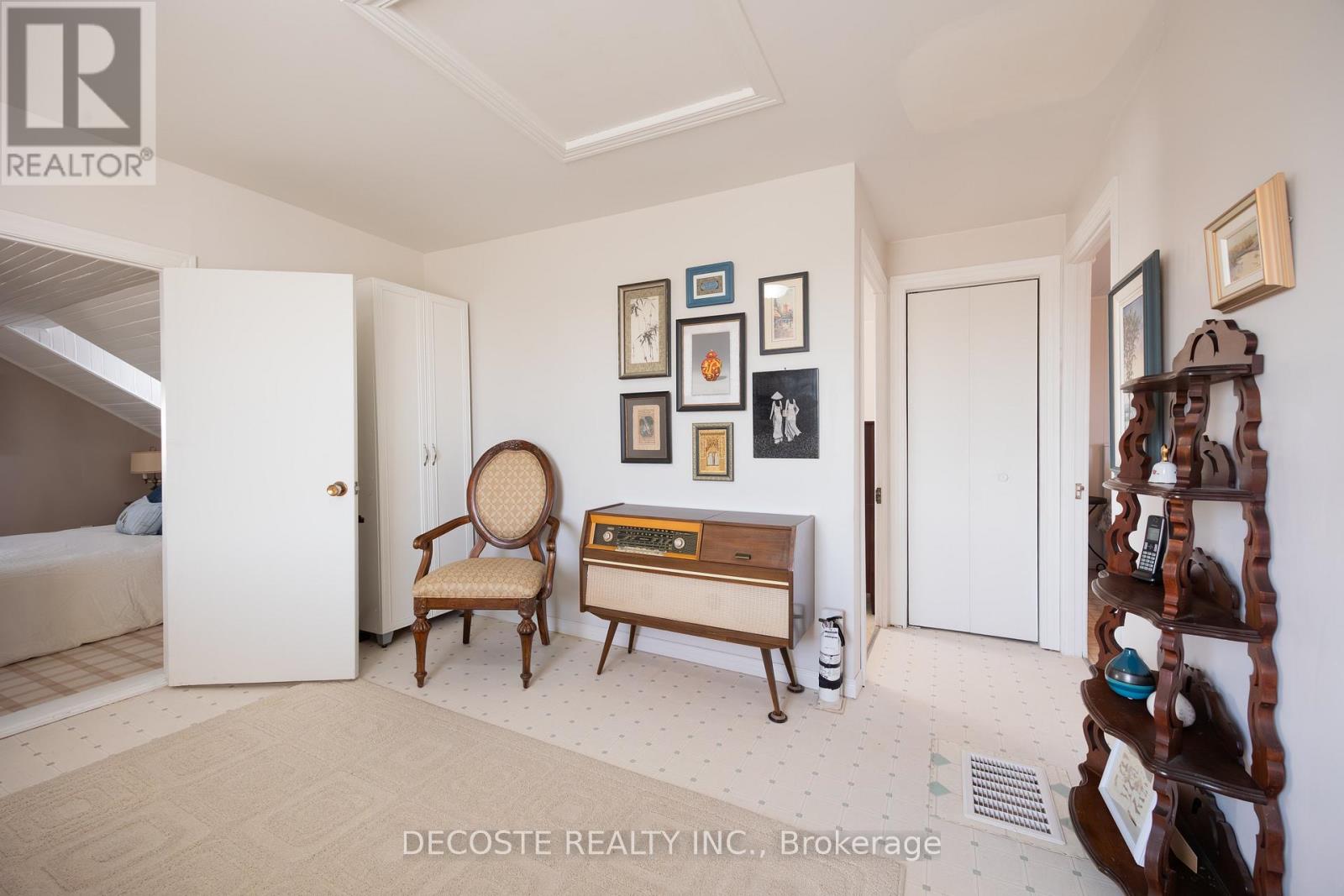 21930 MENARD ROAD - 24
