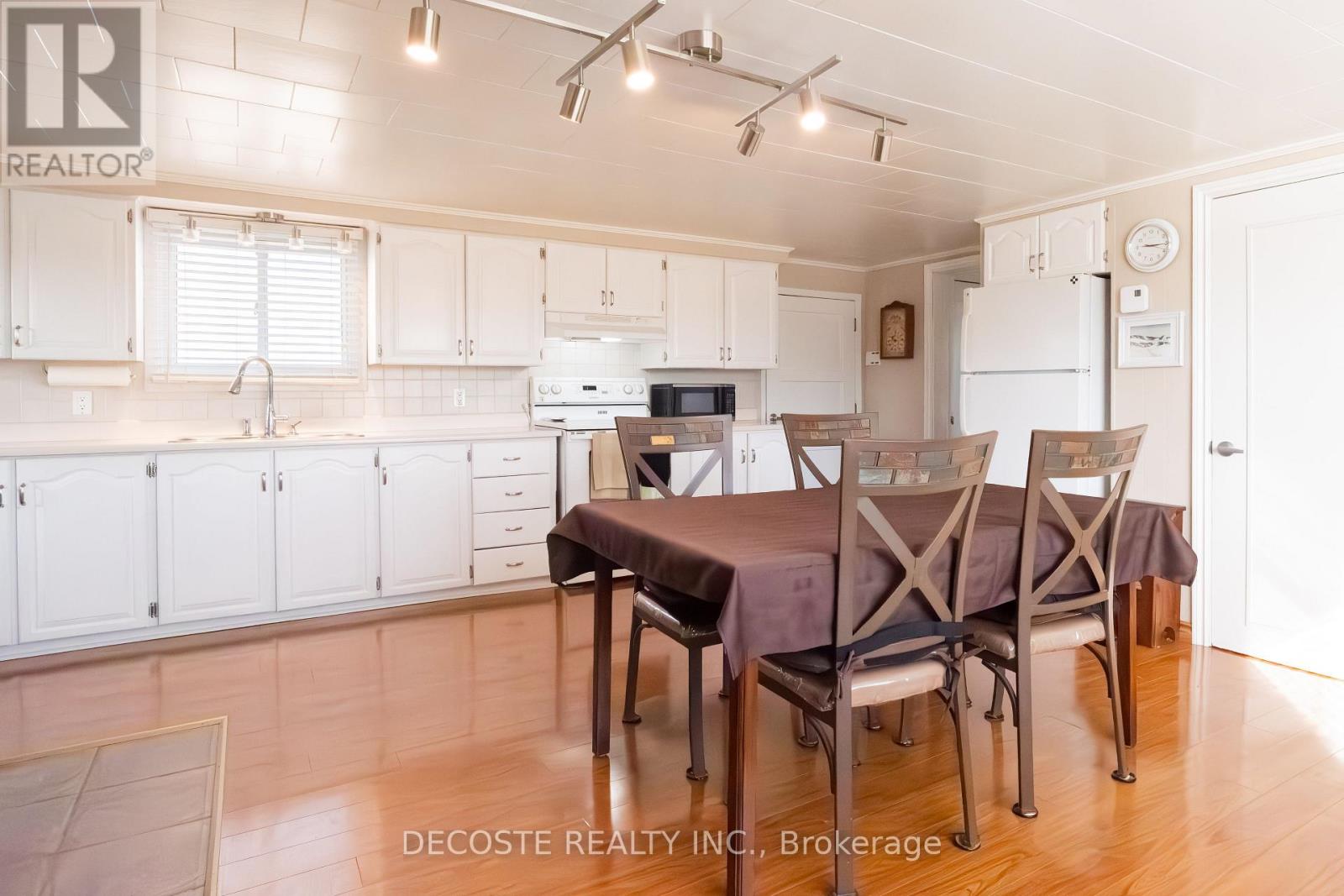 21930 MENARD ROAD - 6
