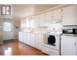 Living room - 21930 Menard Road, North Glengarry, ON K0B1H0 Photo 9