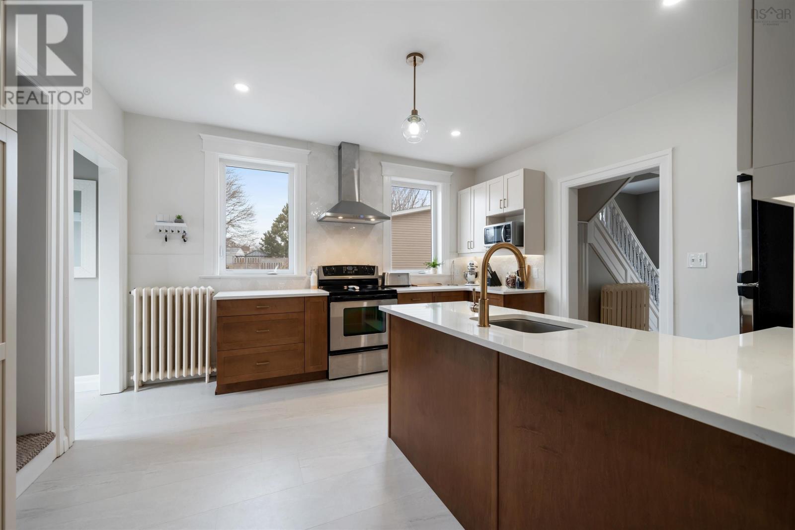 Property 22 of 48 of 236 Abercrombie Road