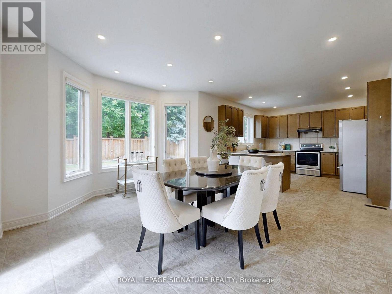 2238 LYNDHURST DRIVE - 15