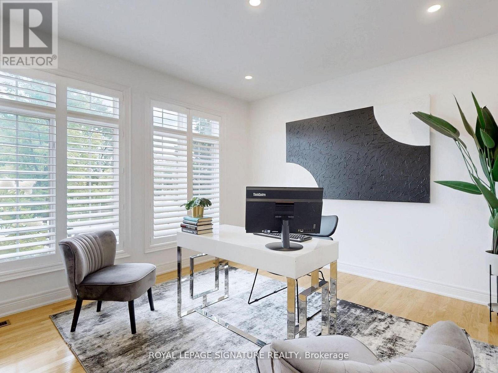 2238 LYNDHURST DRIVE - 20