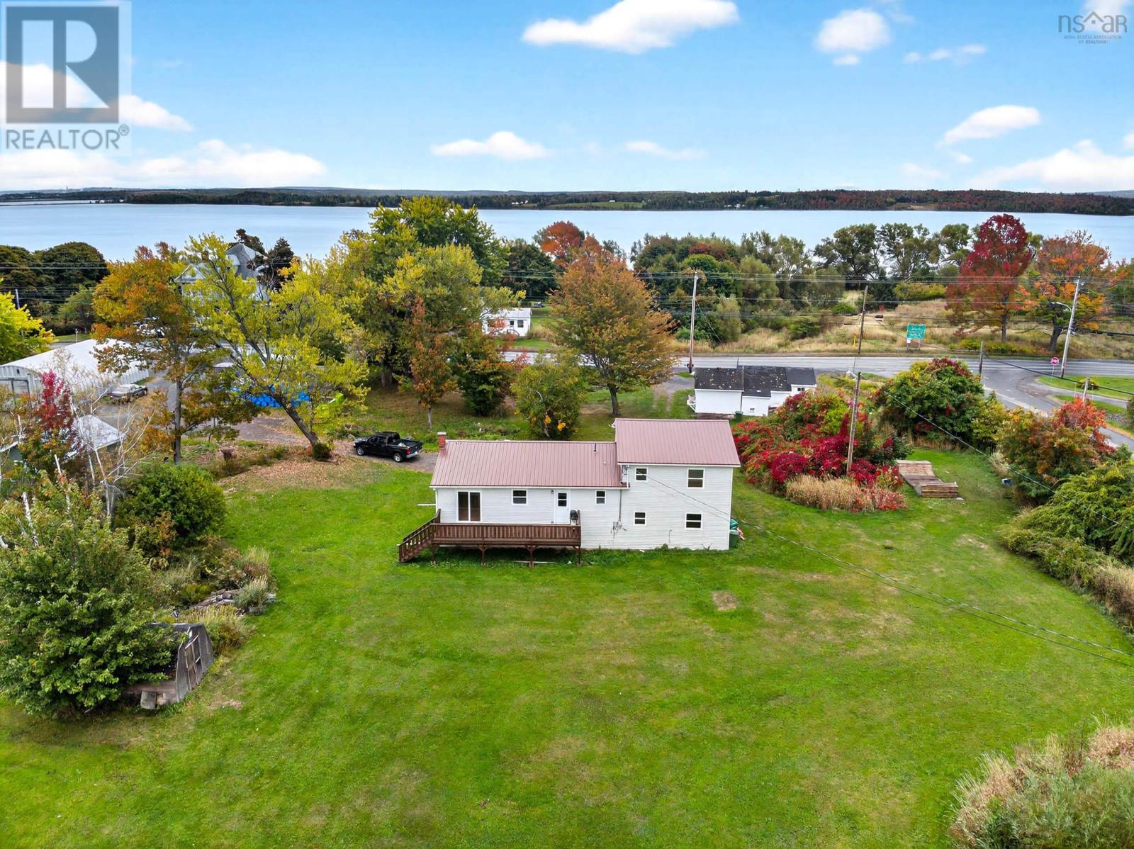 2447 HIGHWAY 376 - 12