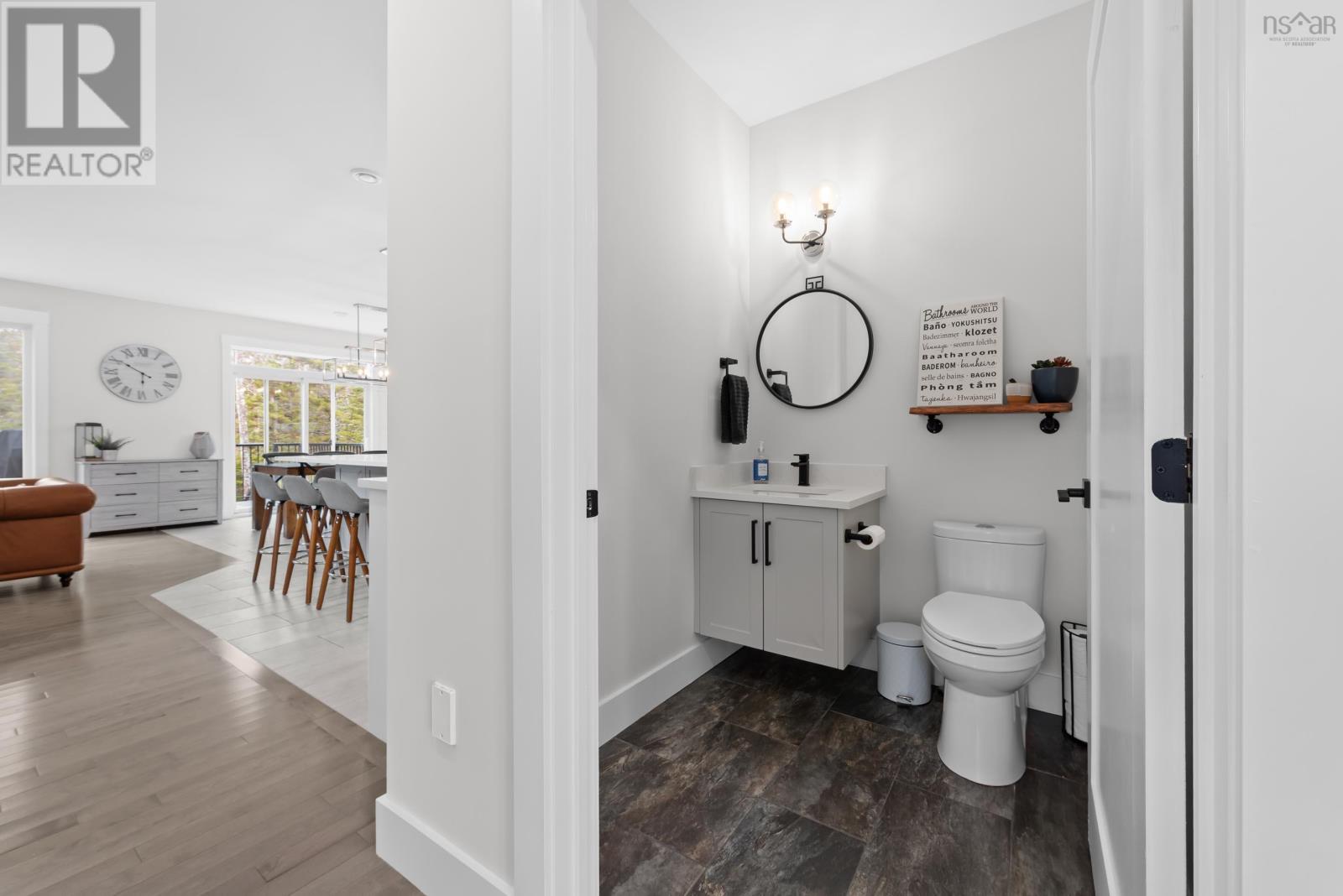 Property 17 of 41 of 37 Samaa Court