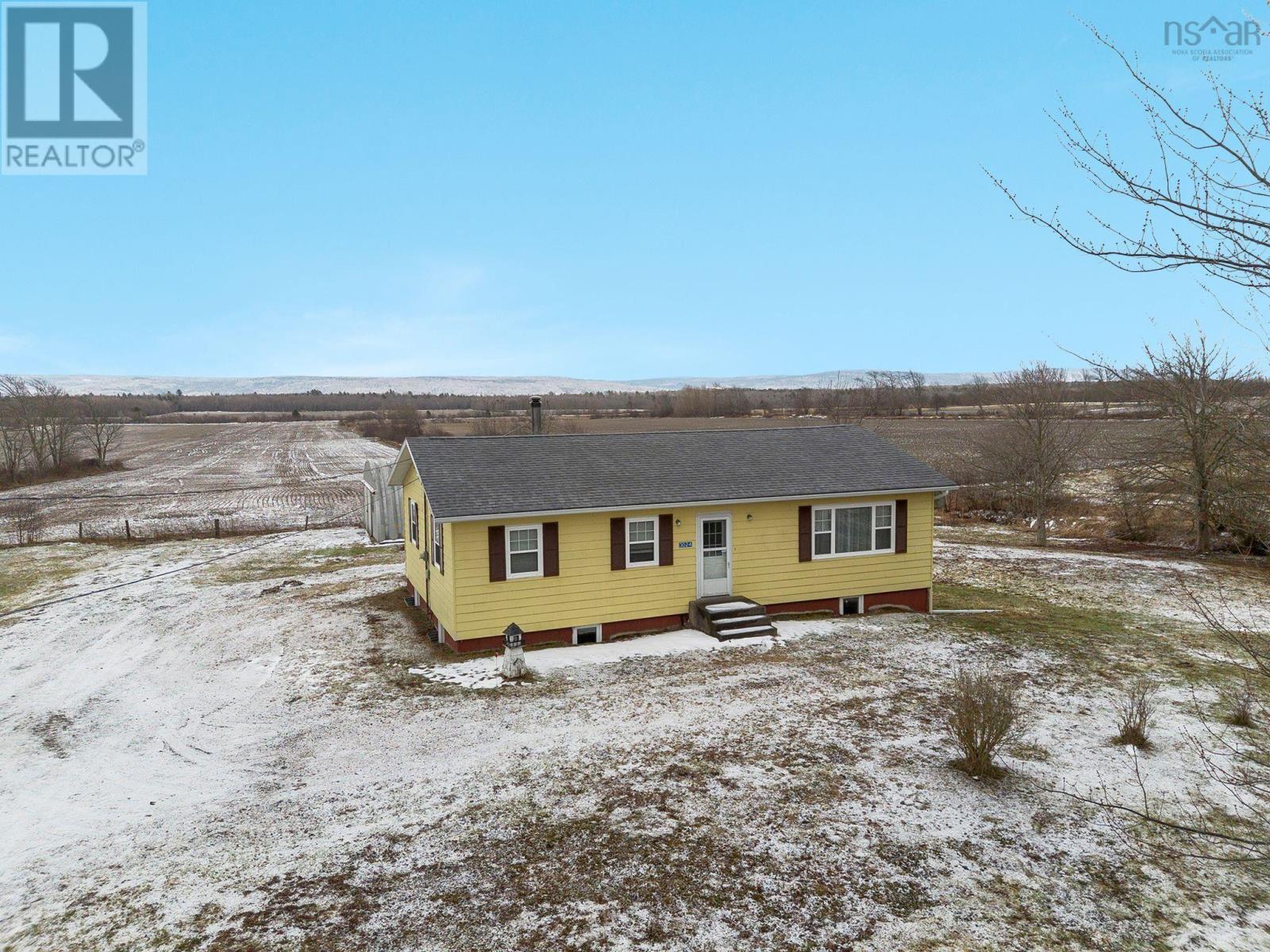 Property 36 of 44 of 3024 Clarence Road