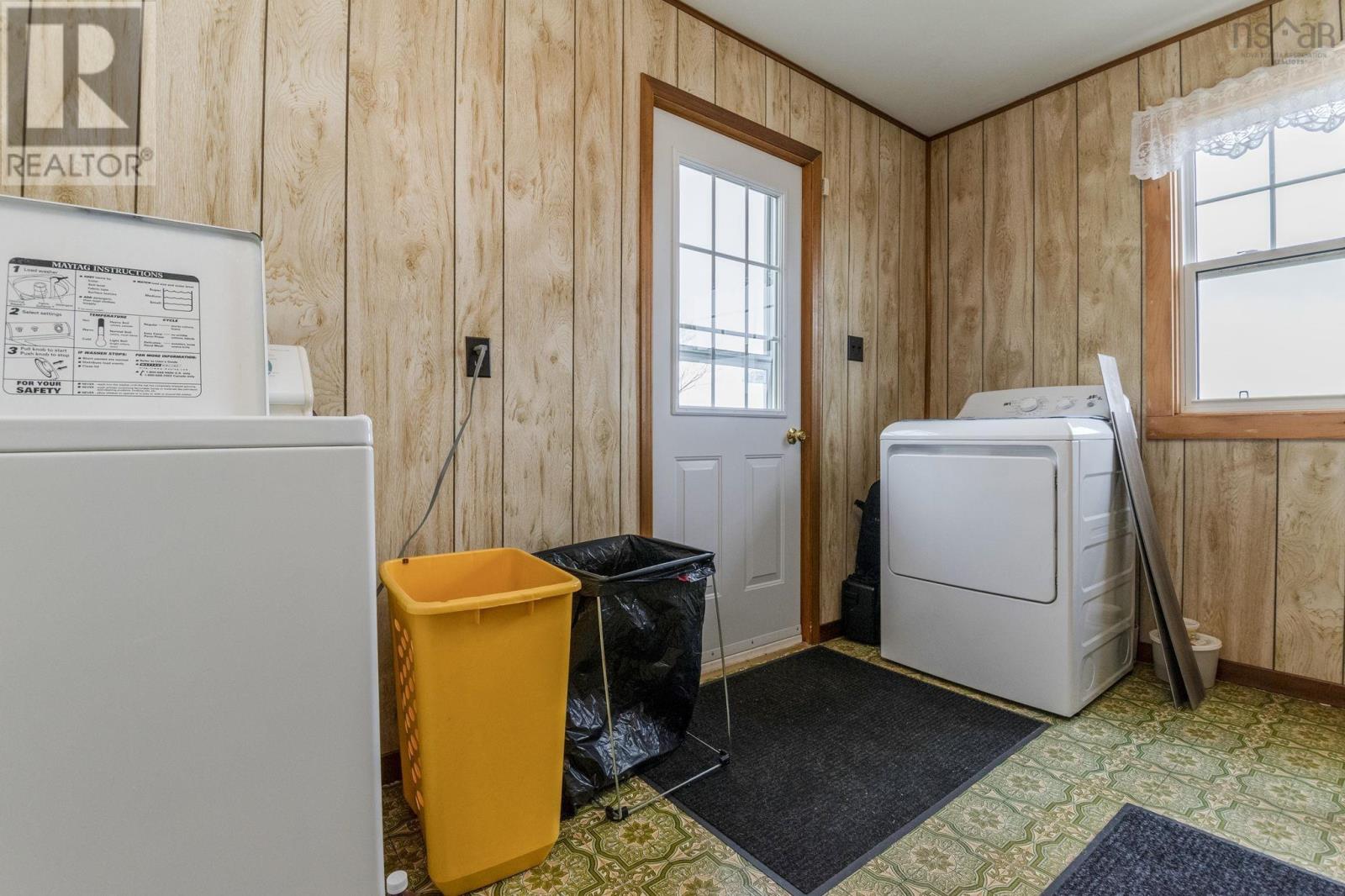 Property 10 of 44 of 3024 Clarence Road