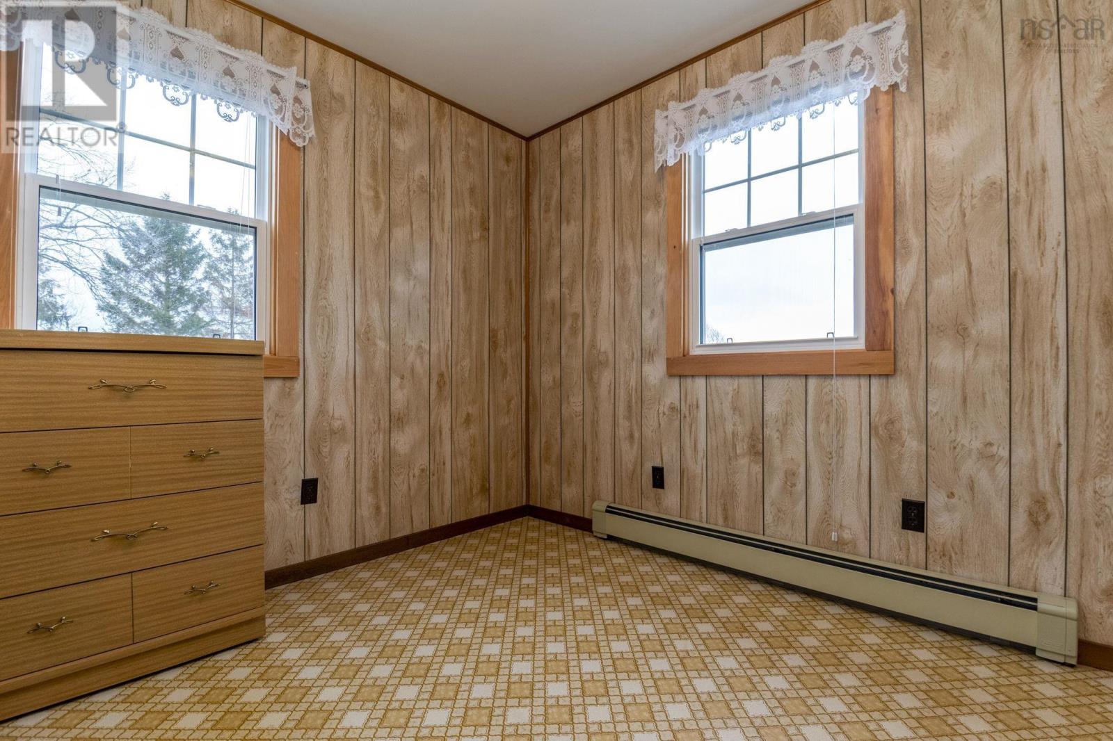 Property 24 of 44 of 3024 Clarence Road