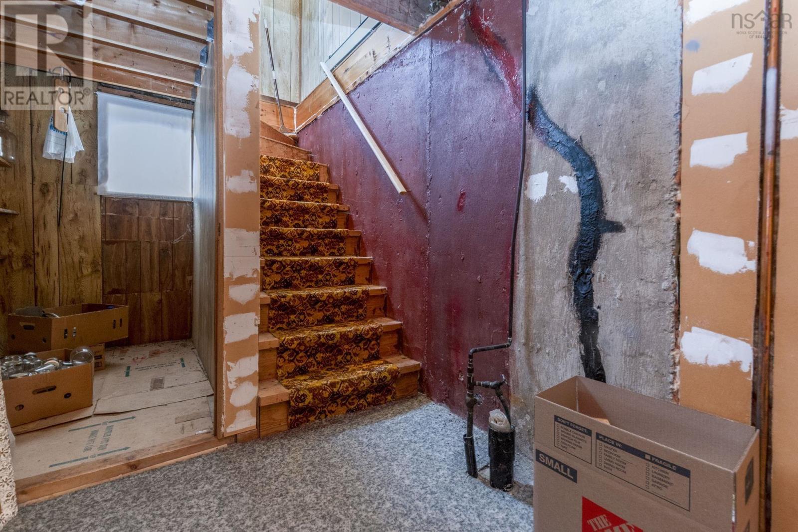 Property 35 of 44 of 3024 Clarence Road