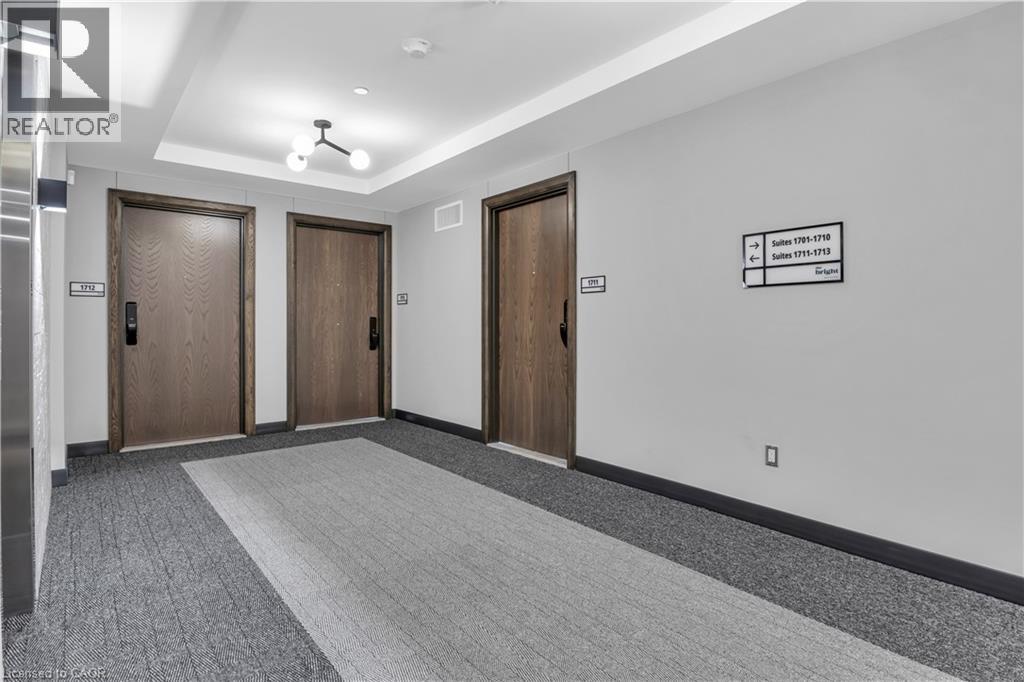 #1711 741 KING STREET - 8