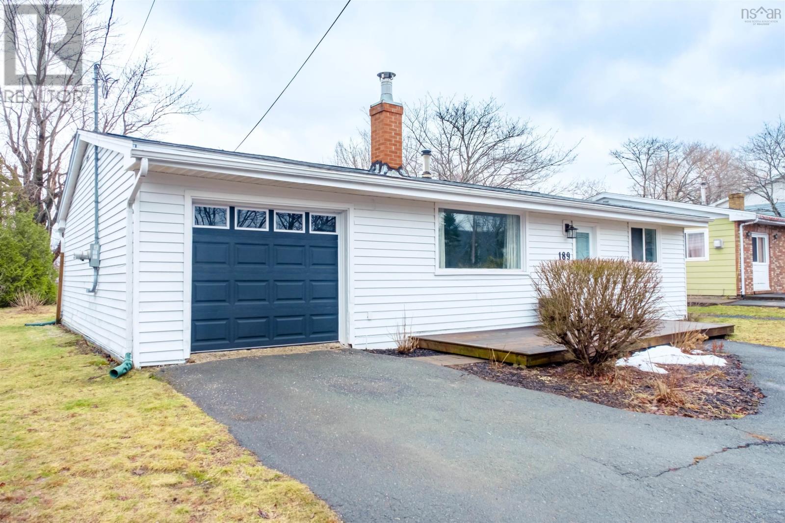 Property 15 of 17 of 189 MONTAGUE Road