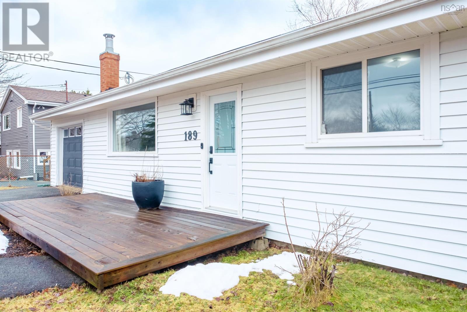 Property 17 of 17 of 189 MONTAGUE Road