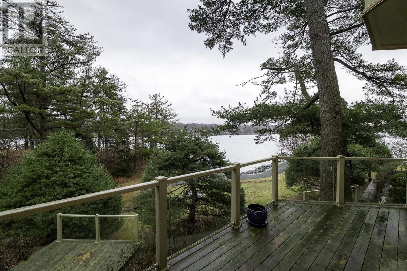 Property 31 of 49 of 164 SPINNAKER