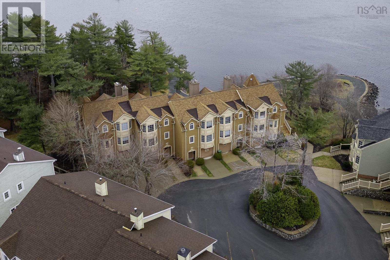 Property 40 of 49 of 164 SPINNAKER