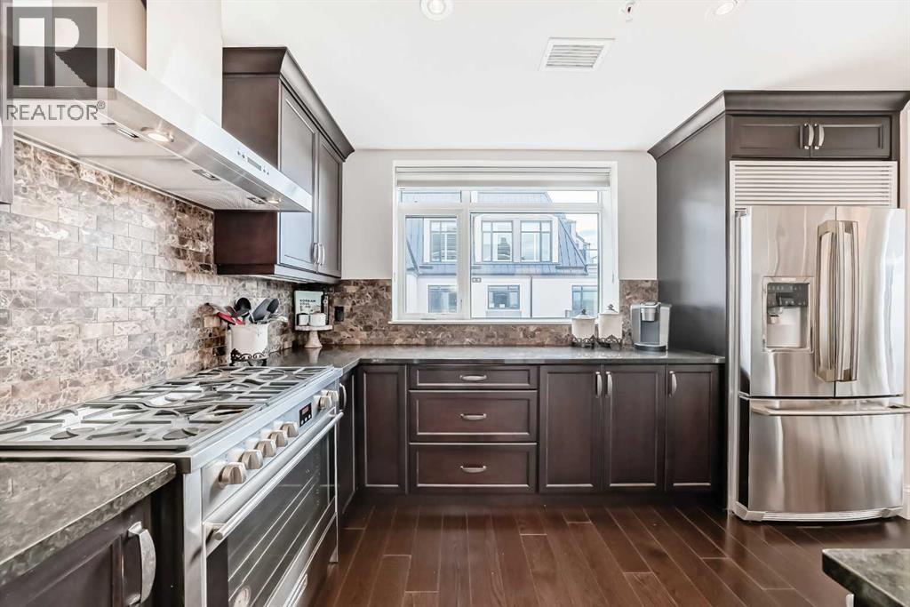 Single Family House for Sale in   Quarry Way SE Douglasdale/Glen Calgary 